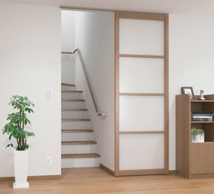 目黒区ケンテック　間仕切プレイス　階段入口